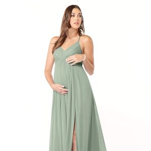 AZAZIE ANNABELLE
A-Line V-Neck Pleated Mesh Floor-Length Dress